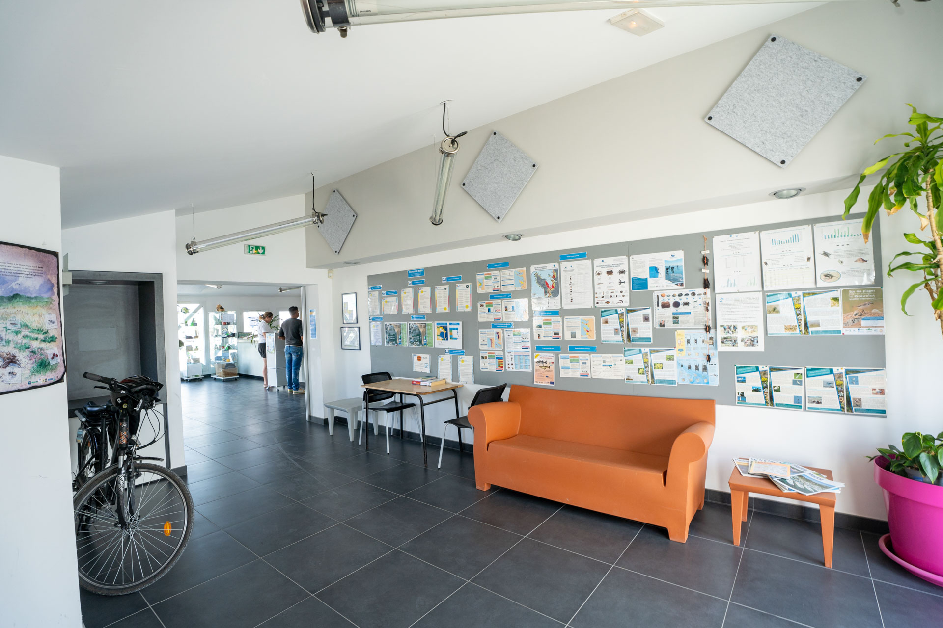 ©️ Arthur Habudzik services intérieur