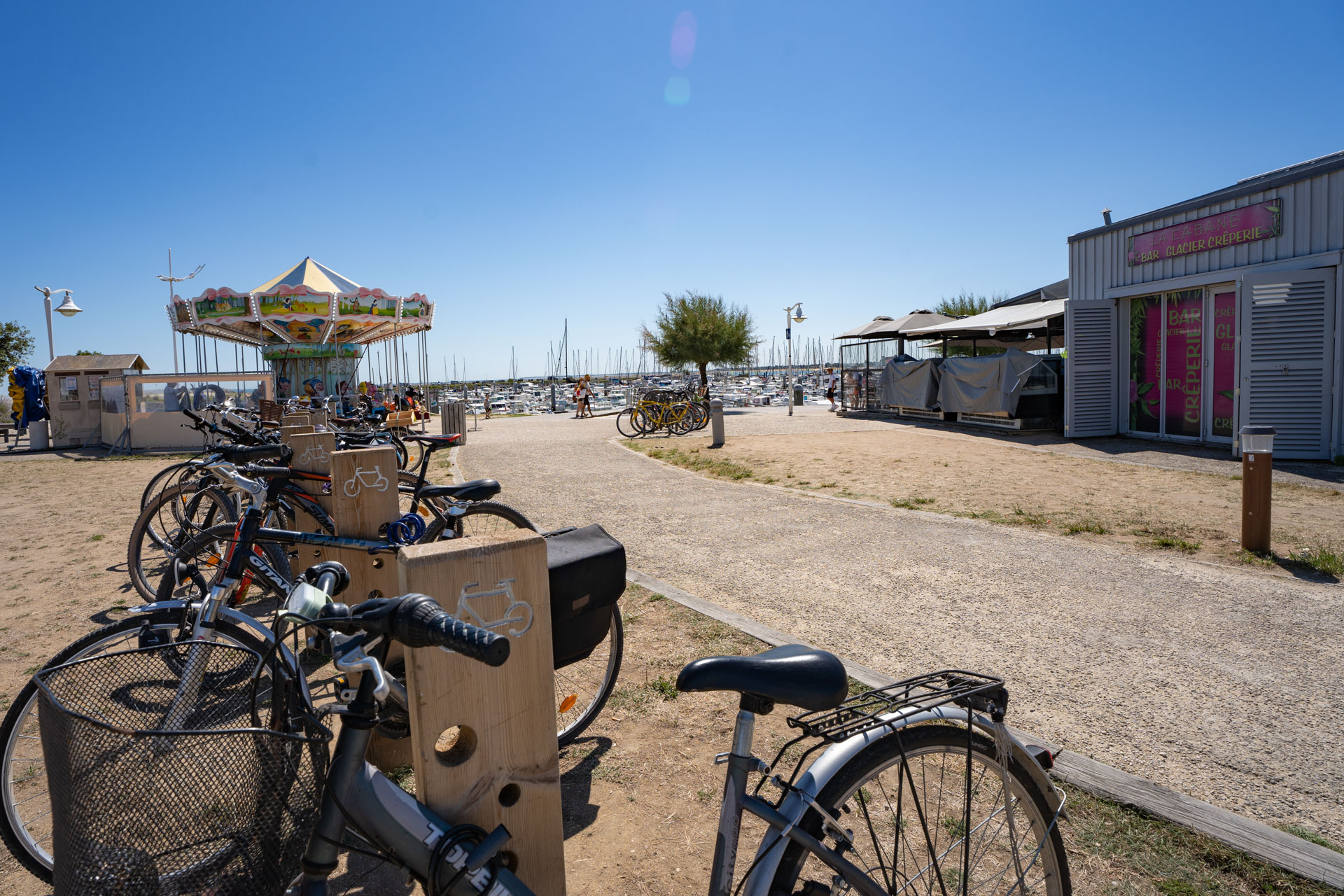 ©️ Arthur Habudzik services vélo oléron saint denis port locations